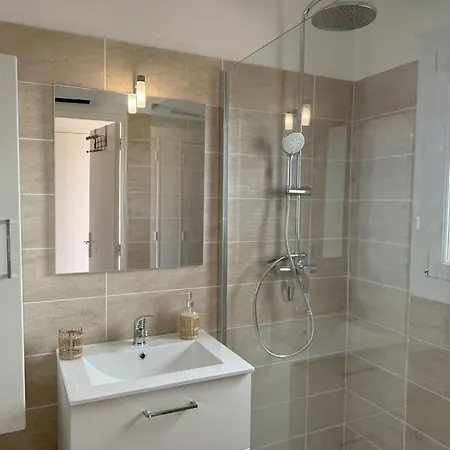 Cocon Cosy Proche Centre-ville Apartamento Sanary-sur-Mer